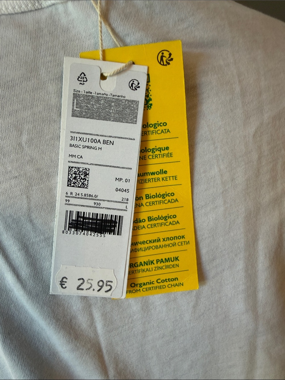 Benetton Tee with Rainbow Logo - Picture 4 of 7